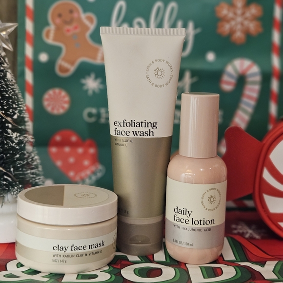 Exfoliating Face Wash, Daily Face Lotion & Clay Face Mask by BB&W - Picture 3 of 3